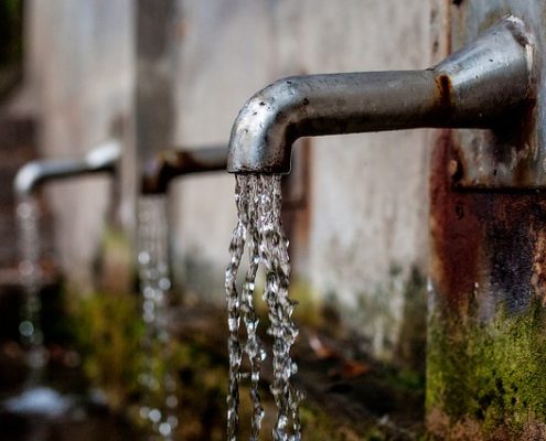 faucet-1684902_640
